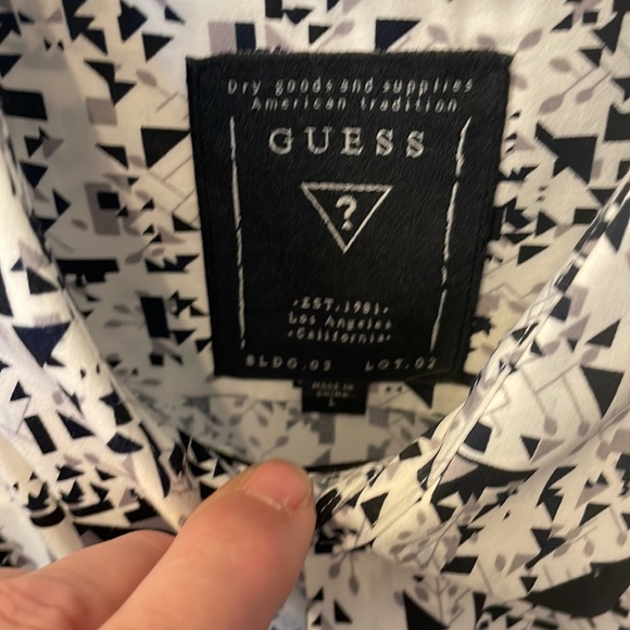Guess Shirt - Picture 3 of 4